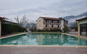 Mont Helmos Hotel